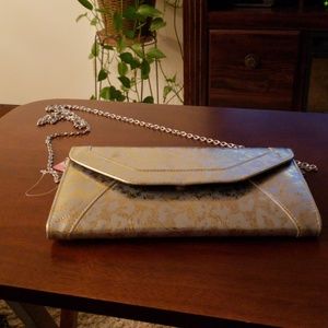 💥💥💥 Silver & Gold Animal Print Cross Body purse